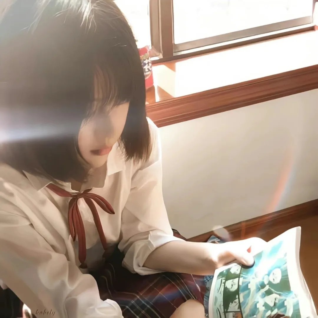 她靠弹幕翻身